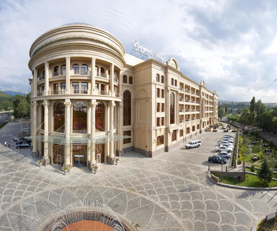 Отель Отель Royal Tulip Almaty Алматы-28